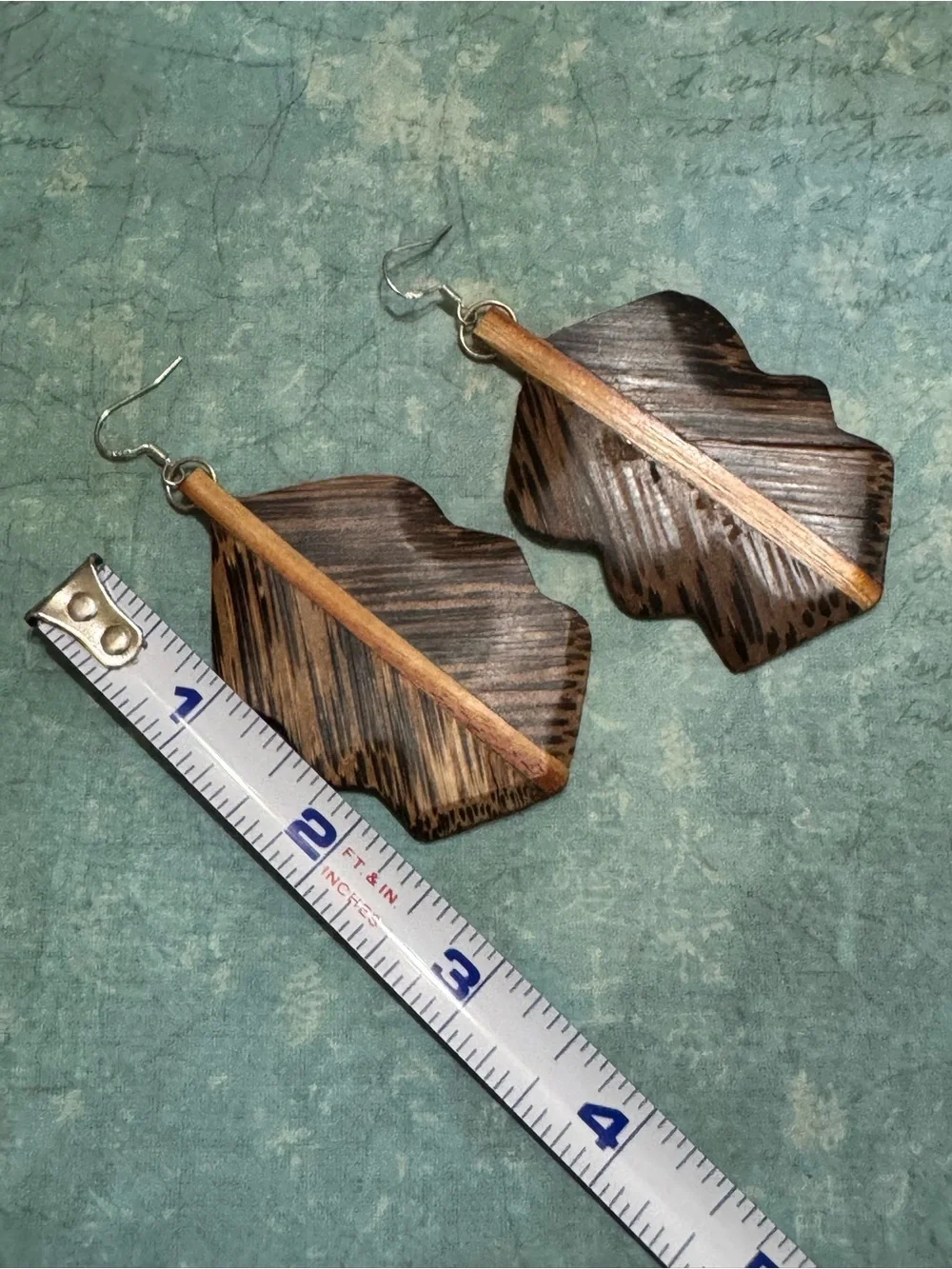 TROPICAL LEAF NECKLACE AND EARRINGS
